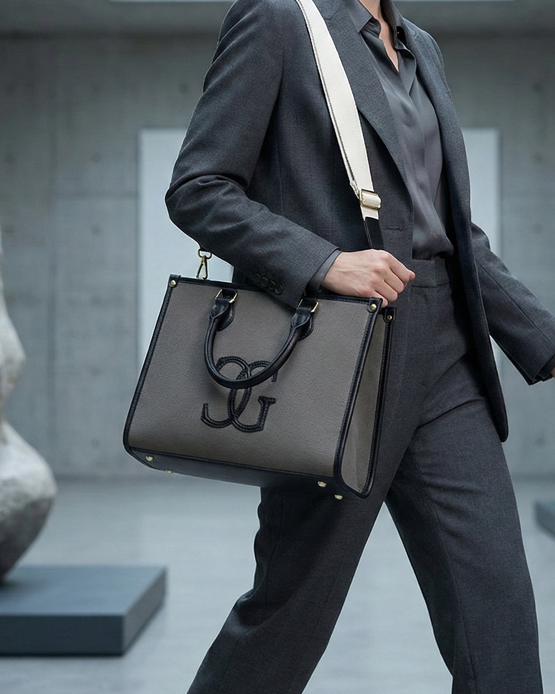 Classic CG  Contrast Trim Textured Satchel